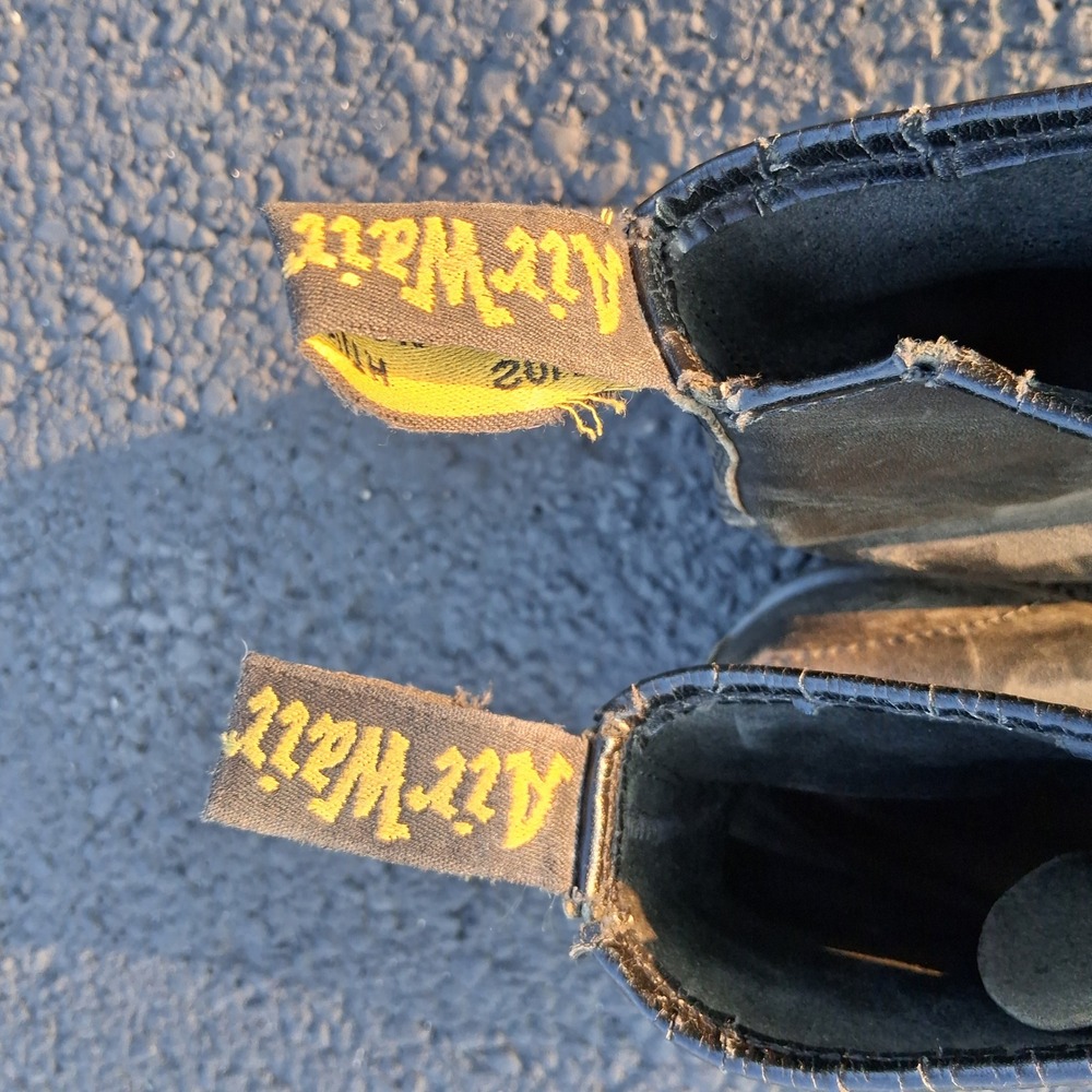 Vintage Dr. Martens Made in England Black Leather Thrashed Combat Boots 10 - Picture 6 of 8